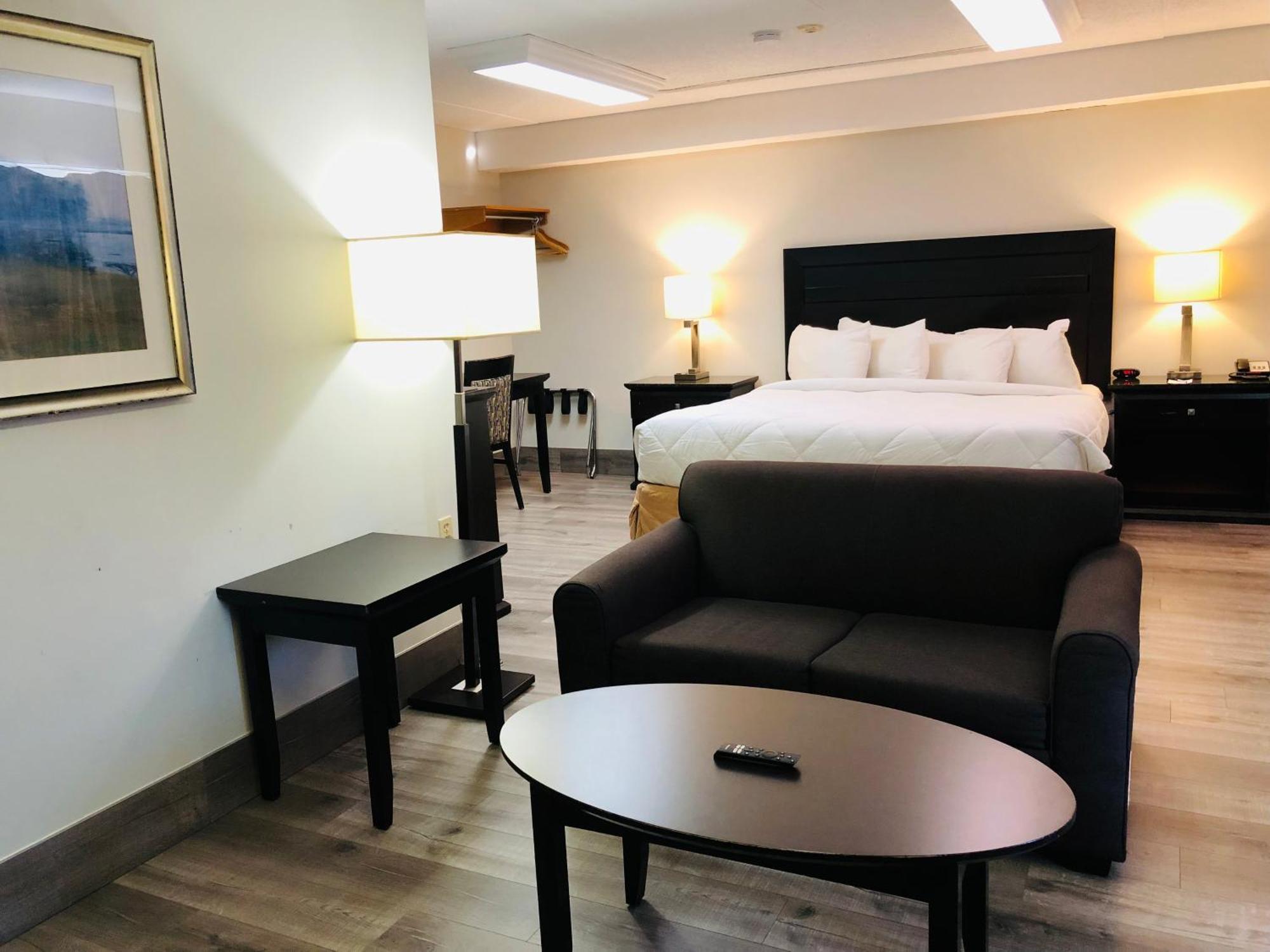Travelodge By Wyndham Welland Exterior photo