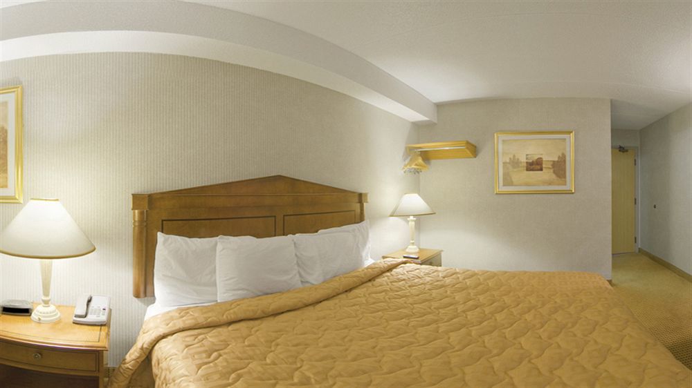 Travelodge By Wyndham Welland Exterior photo